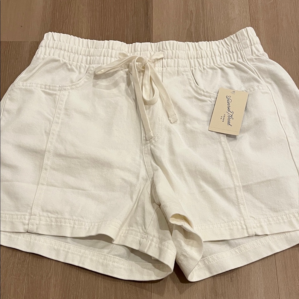 Universal Thread White High Waist Shorts